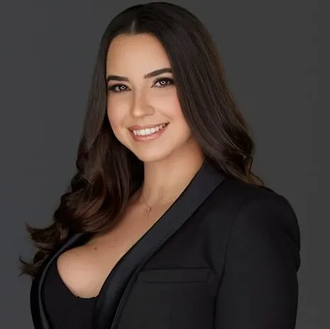 Asesora inmobiliaria